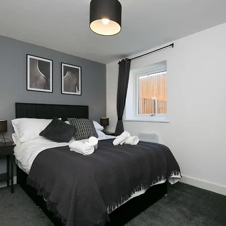 Stunning 2 Bedroom Apartment In Wallasey Exterior photo