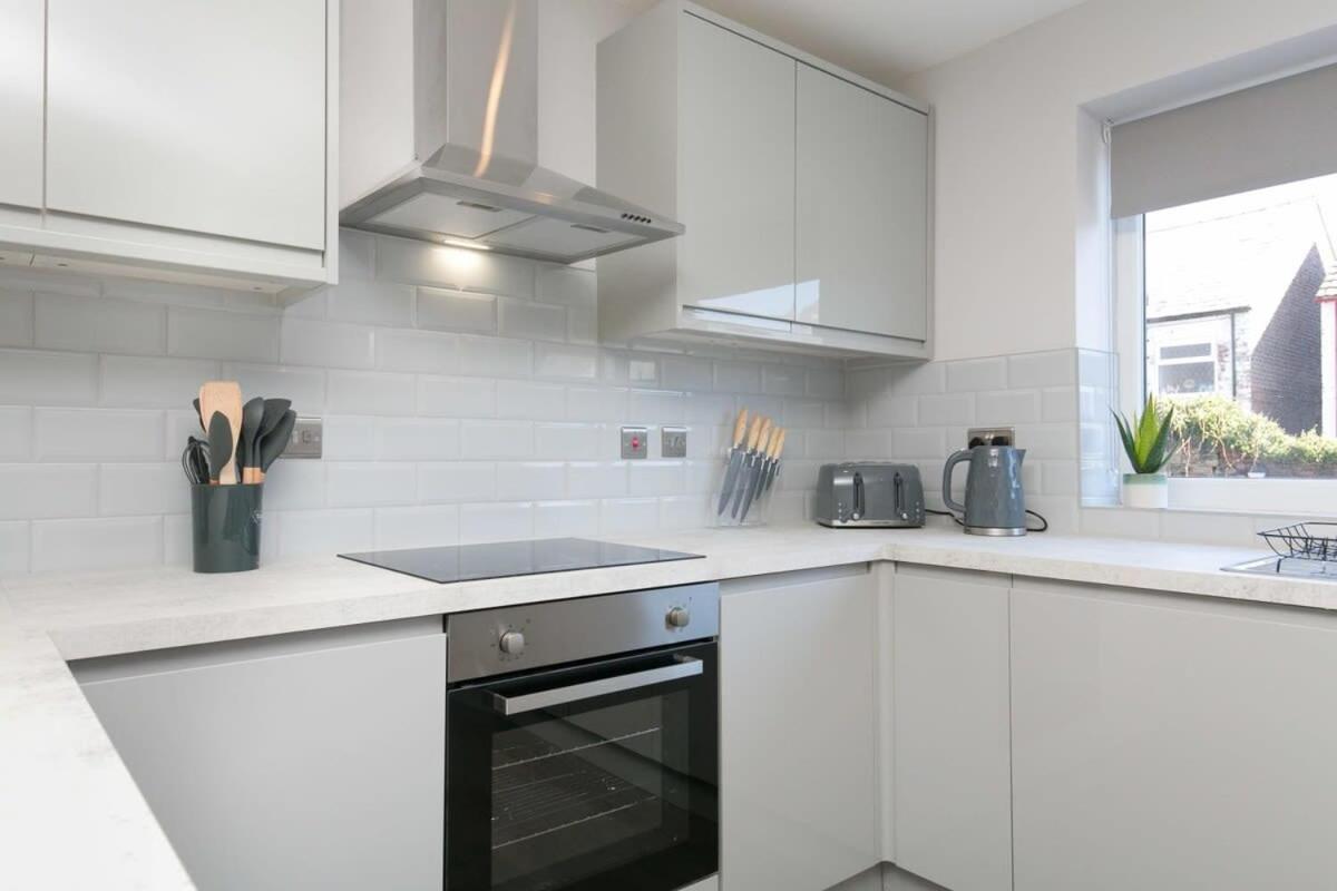 Stunning 2 Bedroom In Apartment