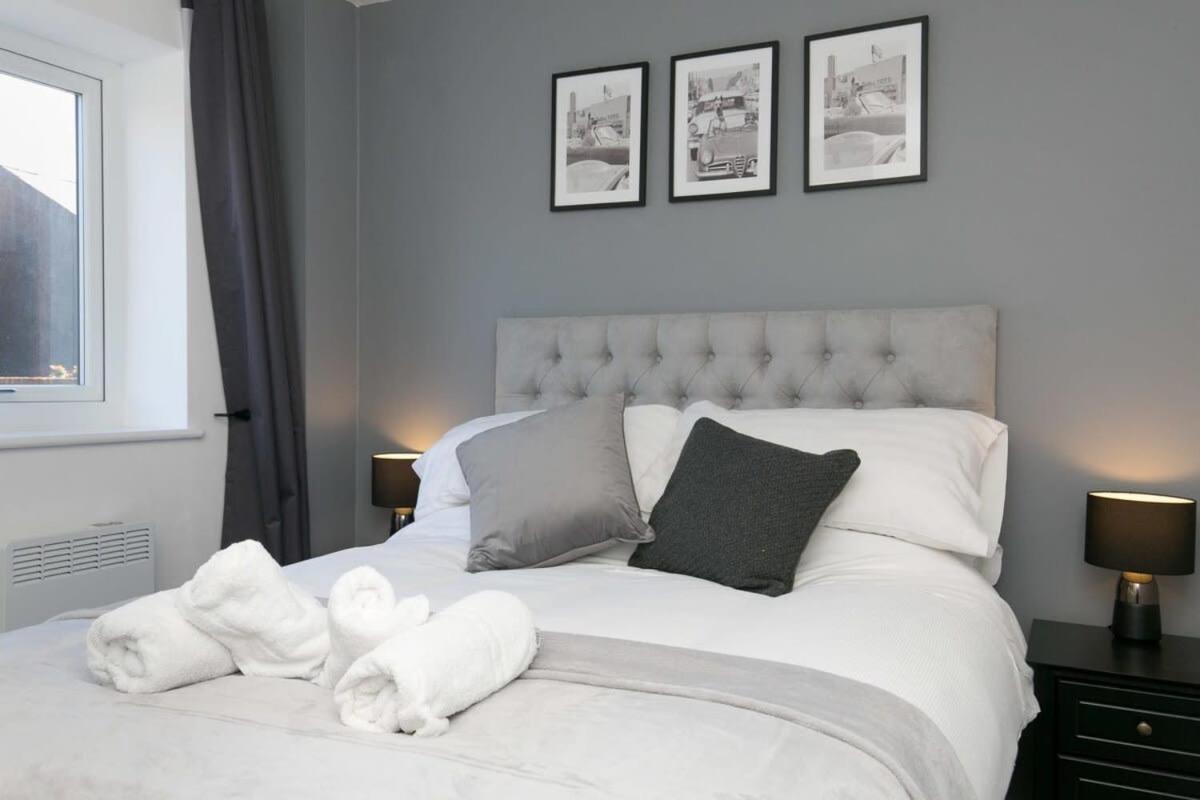 Stunning 2 Bedroom In