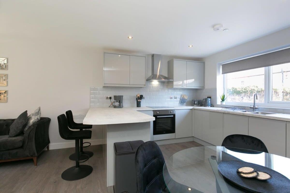Apartment Stunning 2 Bedroom In