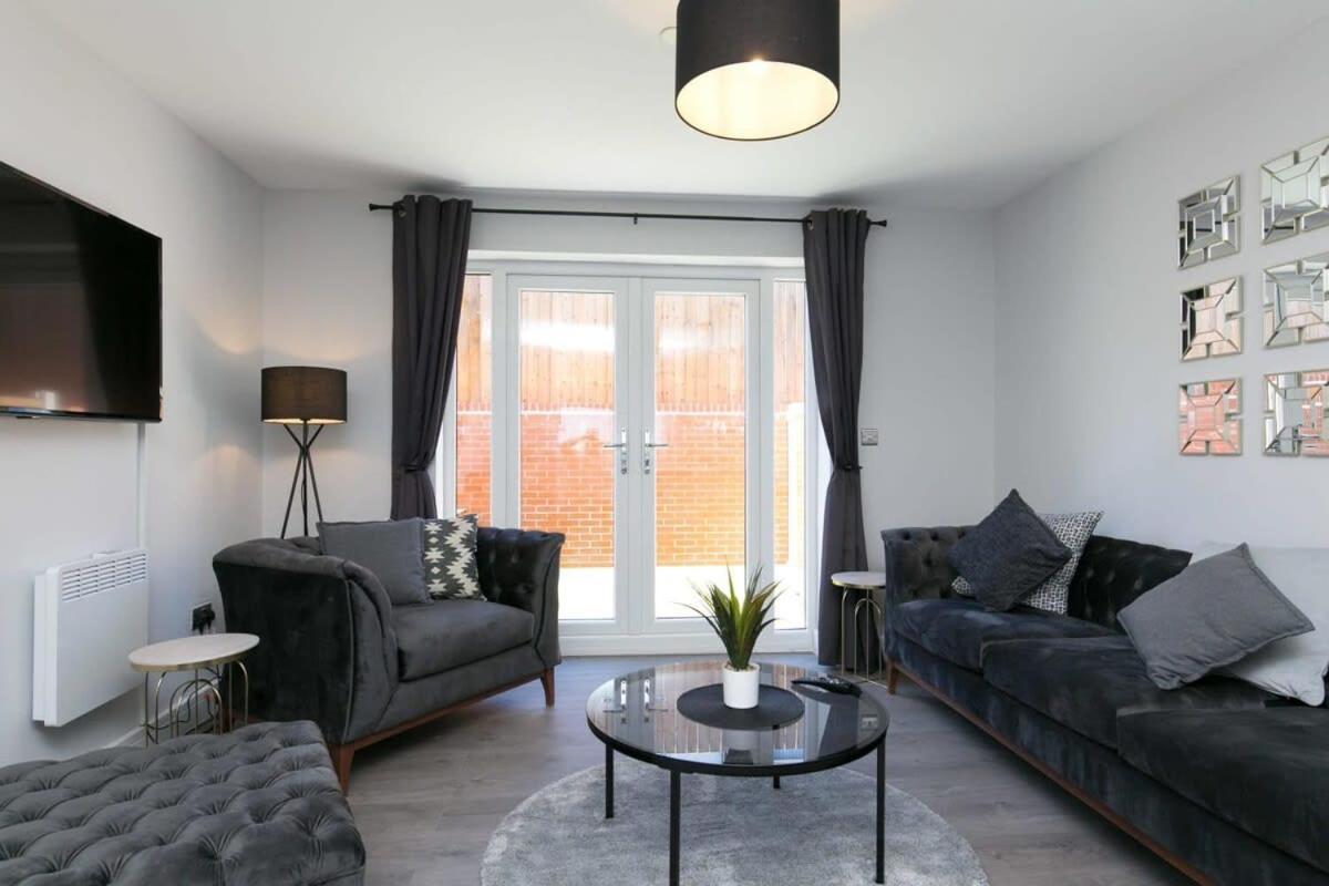 Apartment Stunning 2 Bedroom In Wallasey